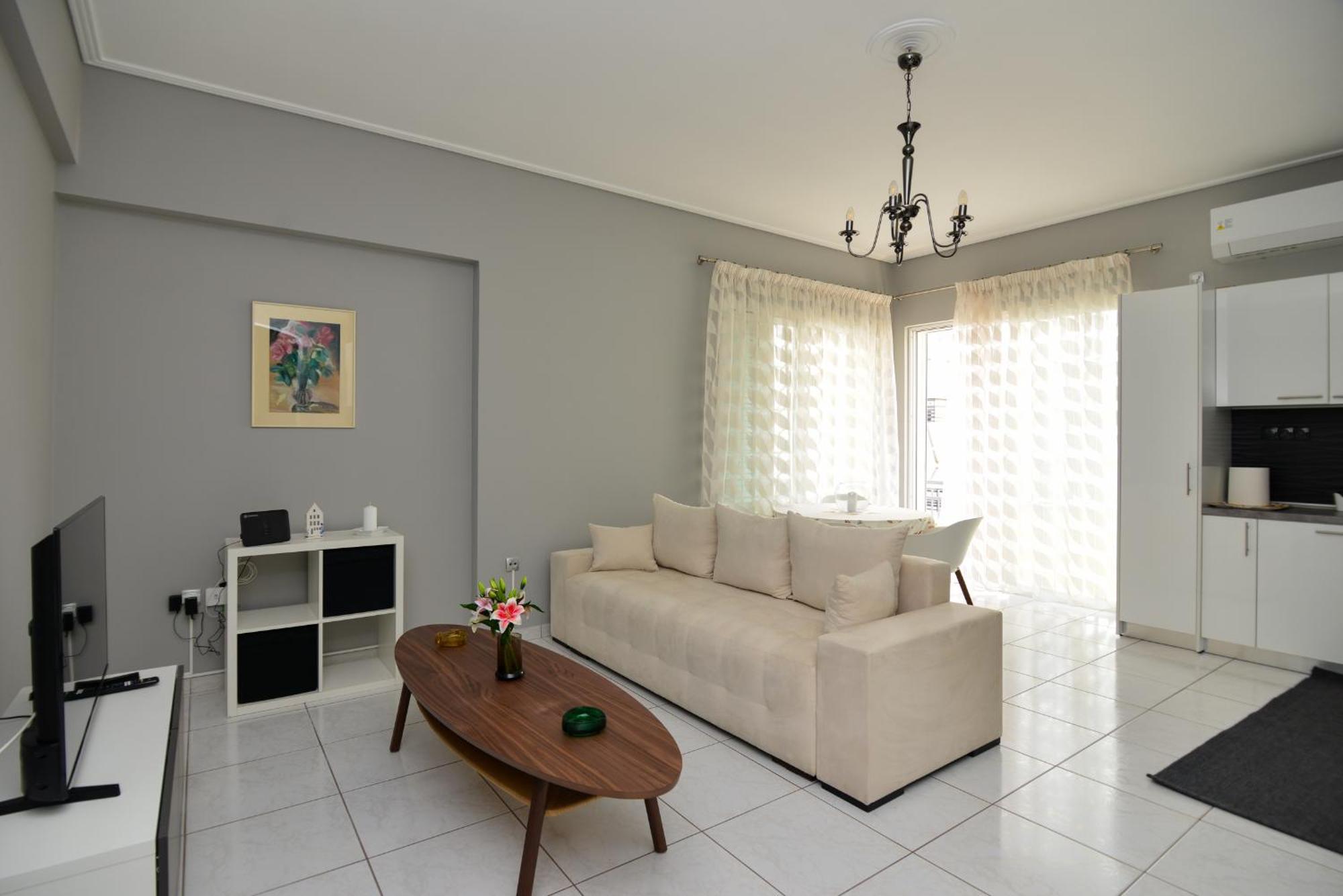 Athenian Riviera Front 2 Minutes From Tram Stop