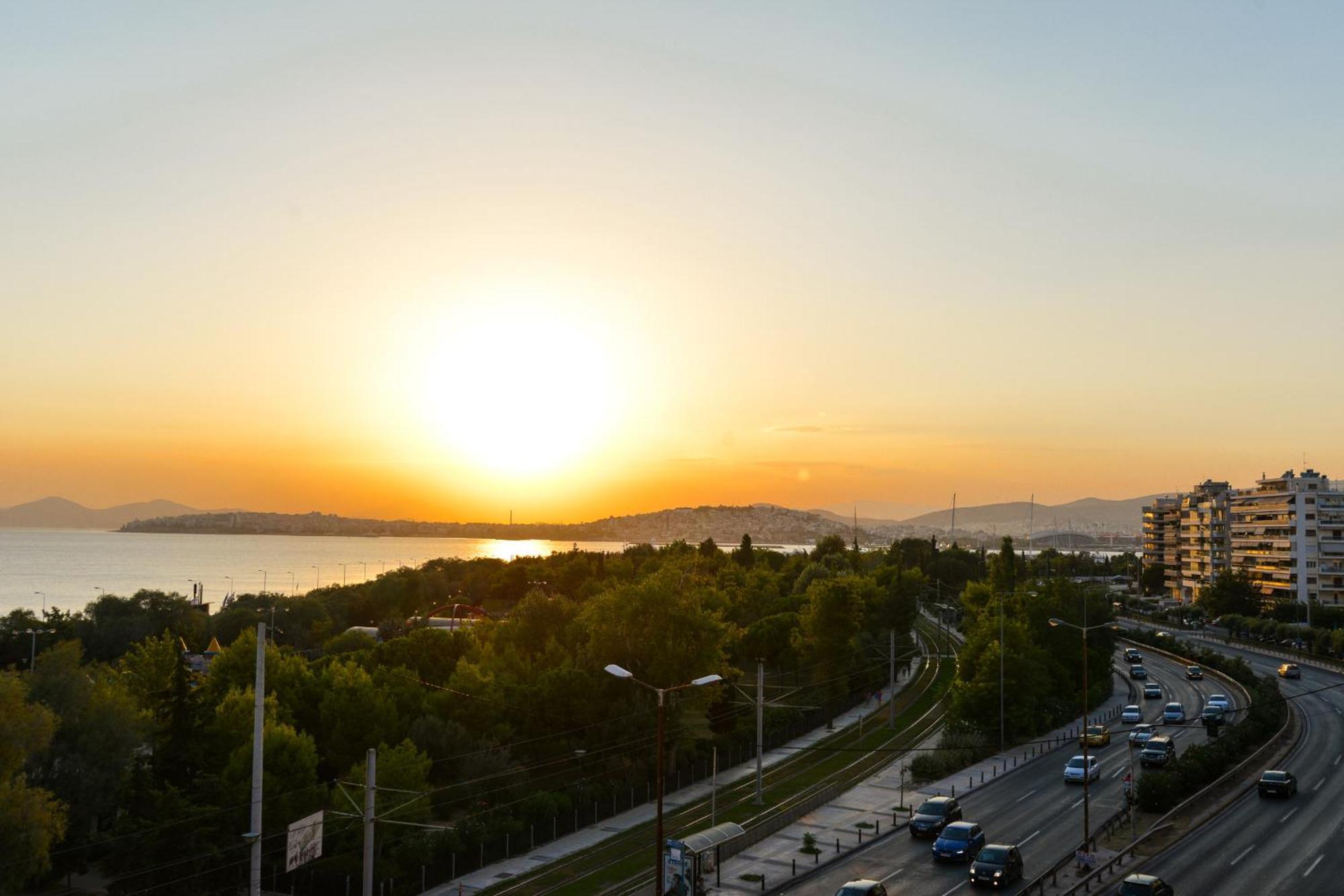 Apartment Athenian Riviera Front 2 Minutes From Tram Stop Athens