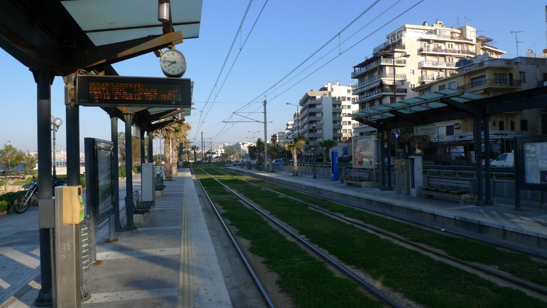 Athenian Riviera Front 2 Minutes From Tram Stop